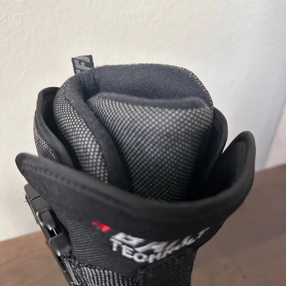Baffin Technology Kids Size 4R Cold Weather Boots Black/gray Buckle Ski Snow‎